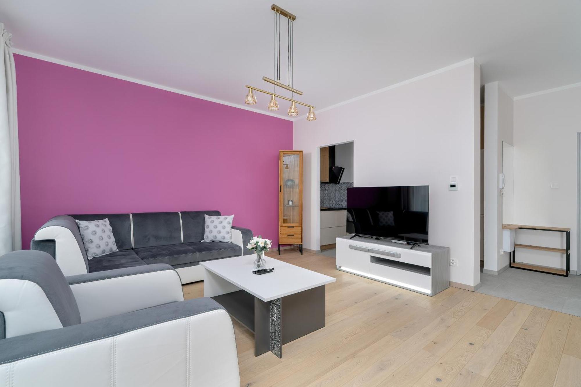 Apartment With Balcony And Free Parking In Poznan By Noclegi Renters Eksteriør bilde