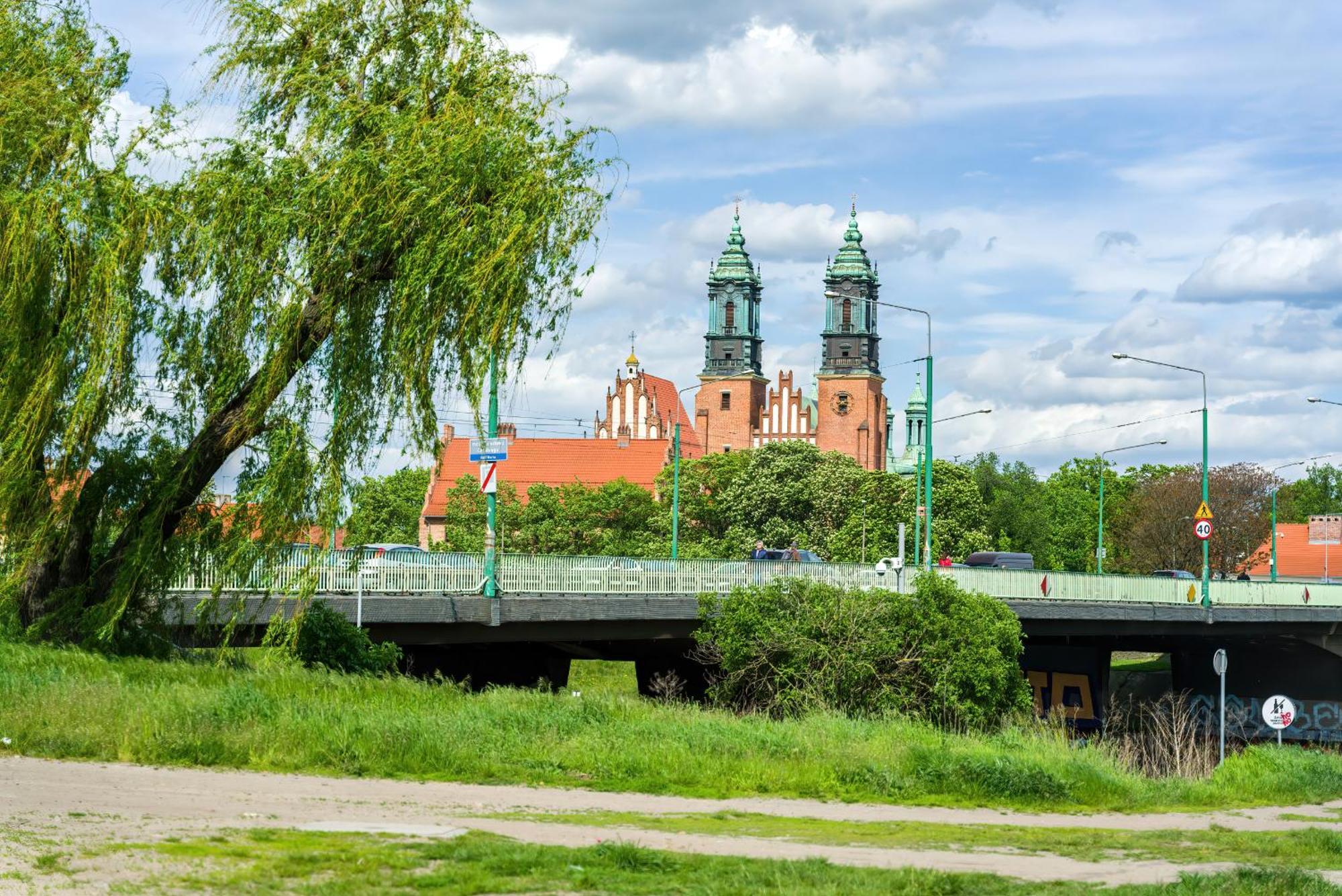 Apartment With Balcony And Free Parking In Poznan By Noclegi Renters Eksteriør bilde